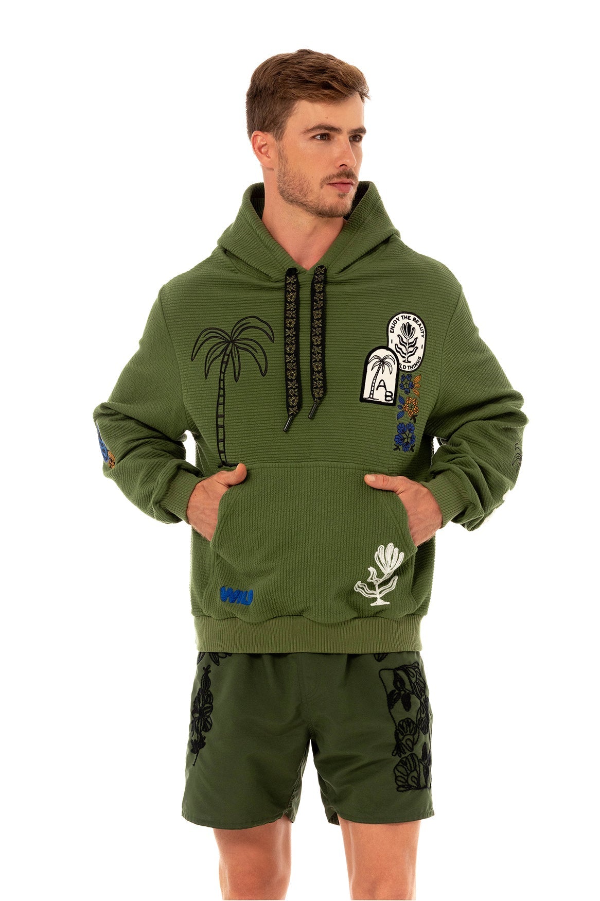 Clay-Lucky-Hoodie-16994-1_537d77c3-e5e9-4fd5-89a2-a3b19579e17f.jpg