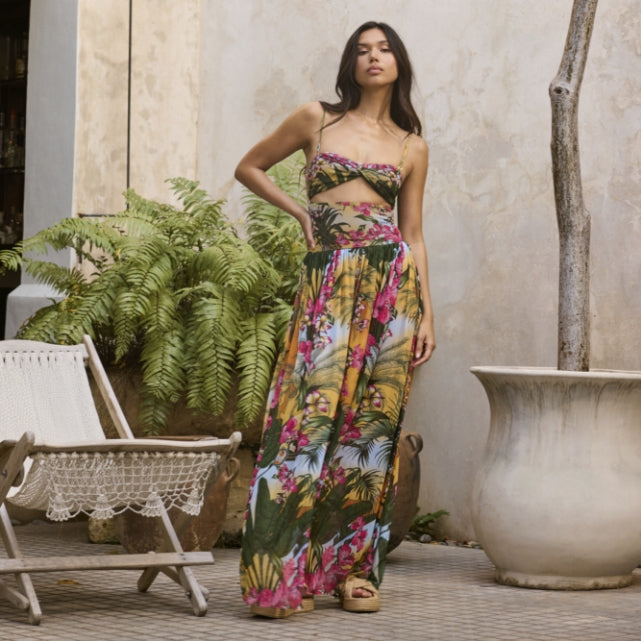Campaign Picture #4: Ventura Drop | Resort 2025 Collection