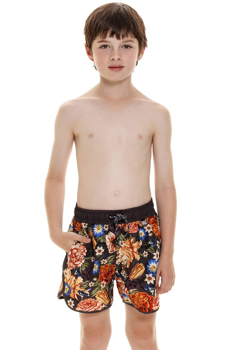 Main image - numen-tiago-kids-trunk-12295-front-with-model