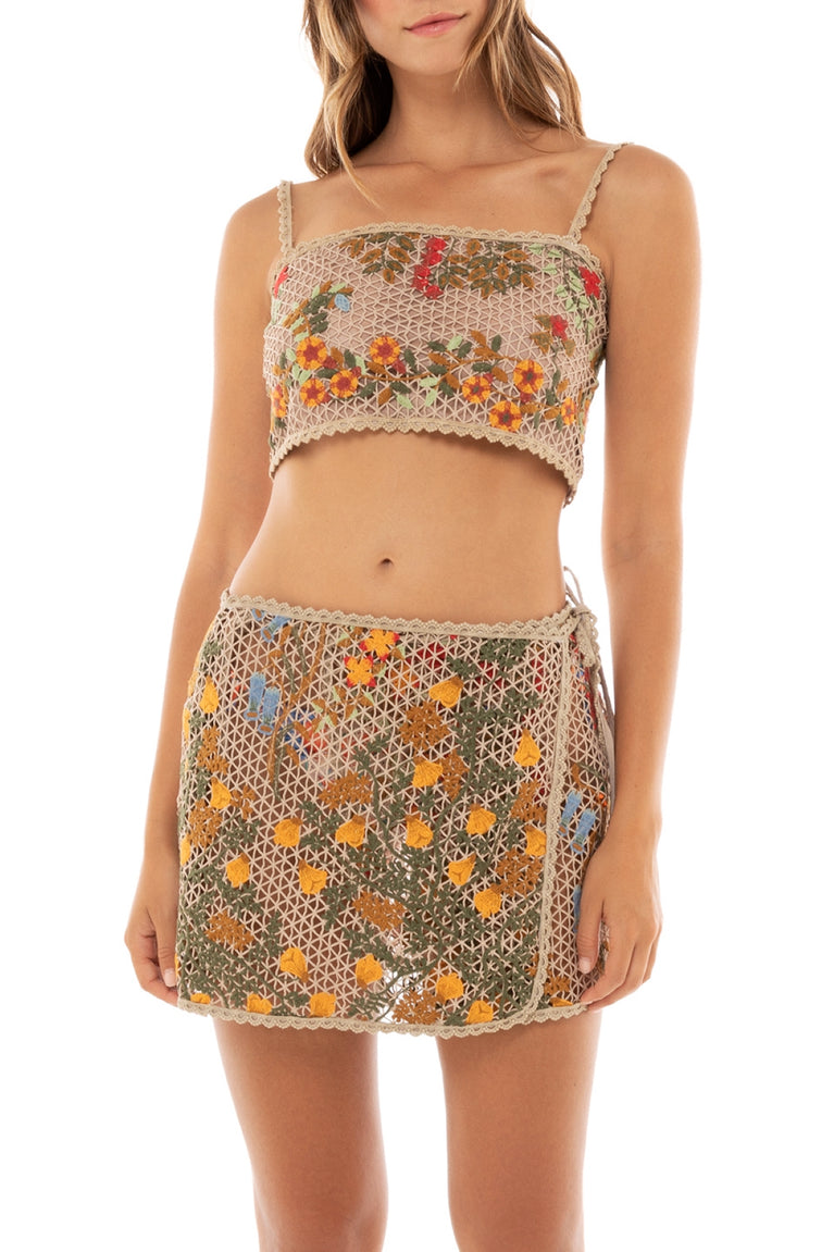 Main image - Tile-Vicky-Crop-Top-14298-front-with-model
