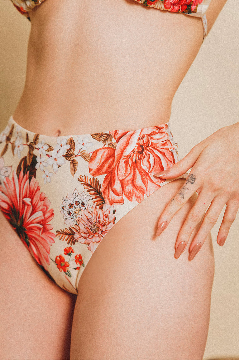 Hover Alternative image - streetwear-penelope-bikini-bottom-12035-front-with-model