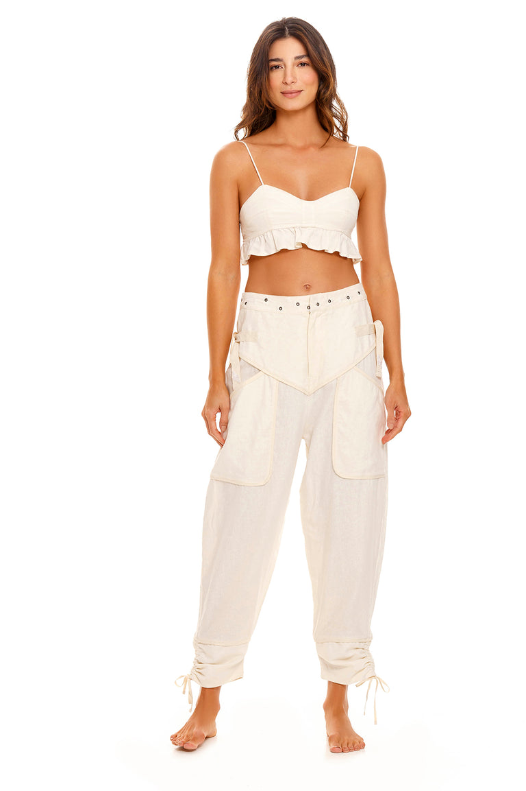 tout-mae-crop-top-11020-front-with-model - 1