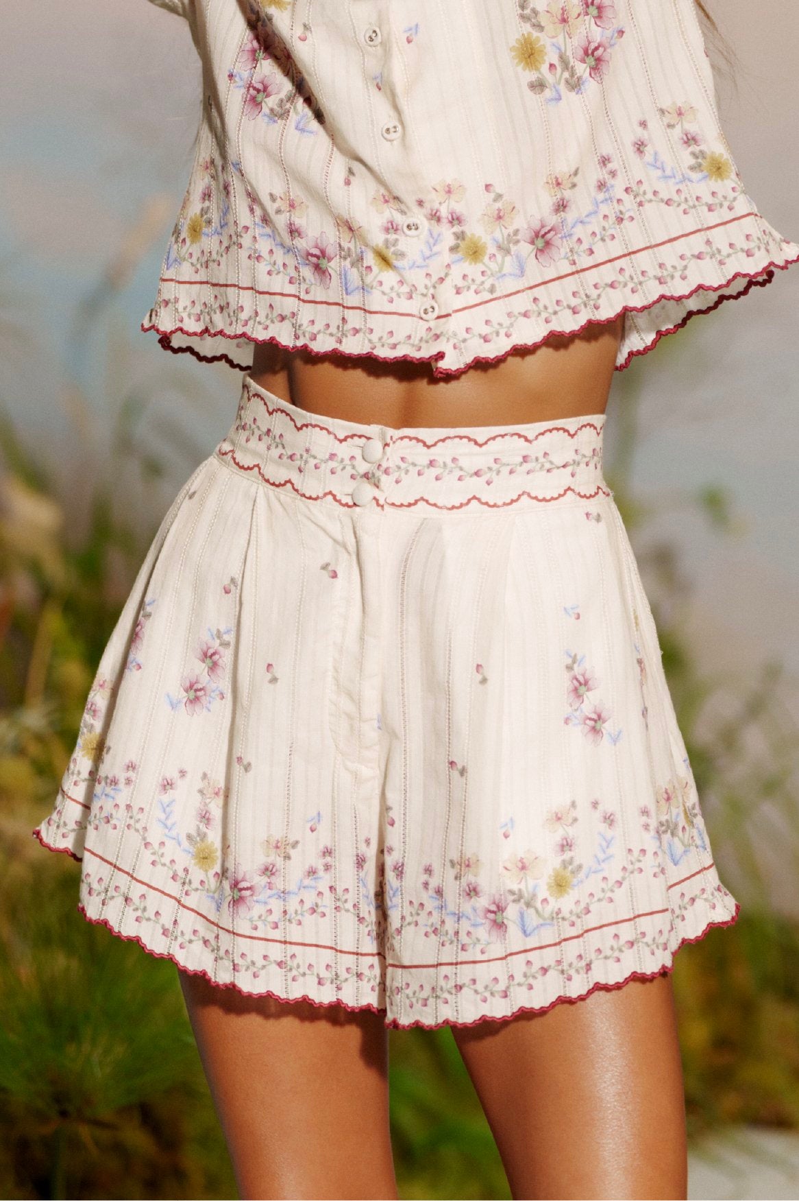 Celina-Ciny-Shorts-22309-2-Hover.jpg