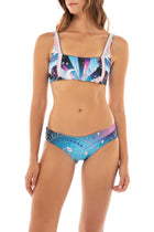 Thumbnail - Eter-Bikini-Top-Colleen-13742-front-with-model-main-side - 1
