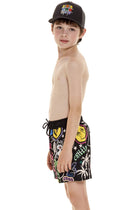 Thumbnail - naif-nick-kids-trunk-12329-side-with-model - 5