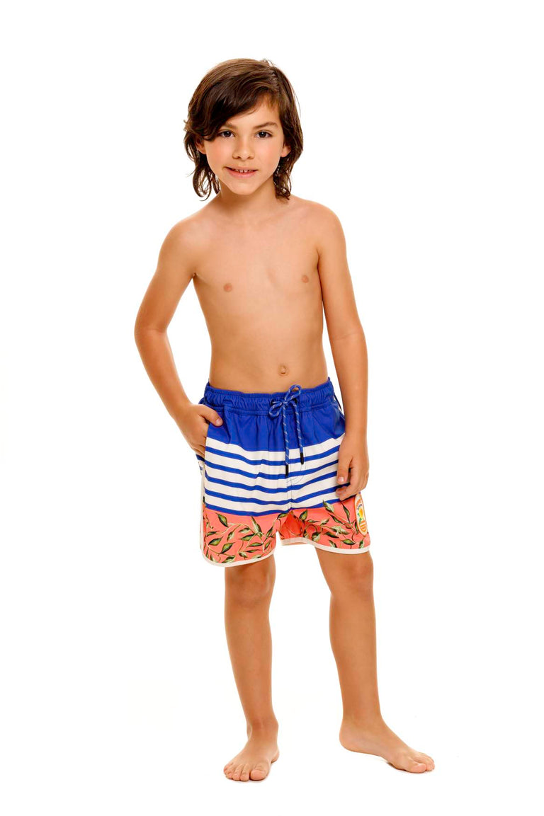 Tiago-Kids-Trunk-13507-front-with-model - 1