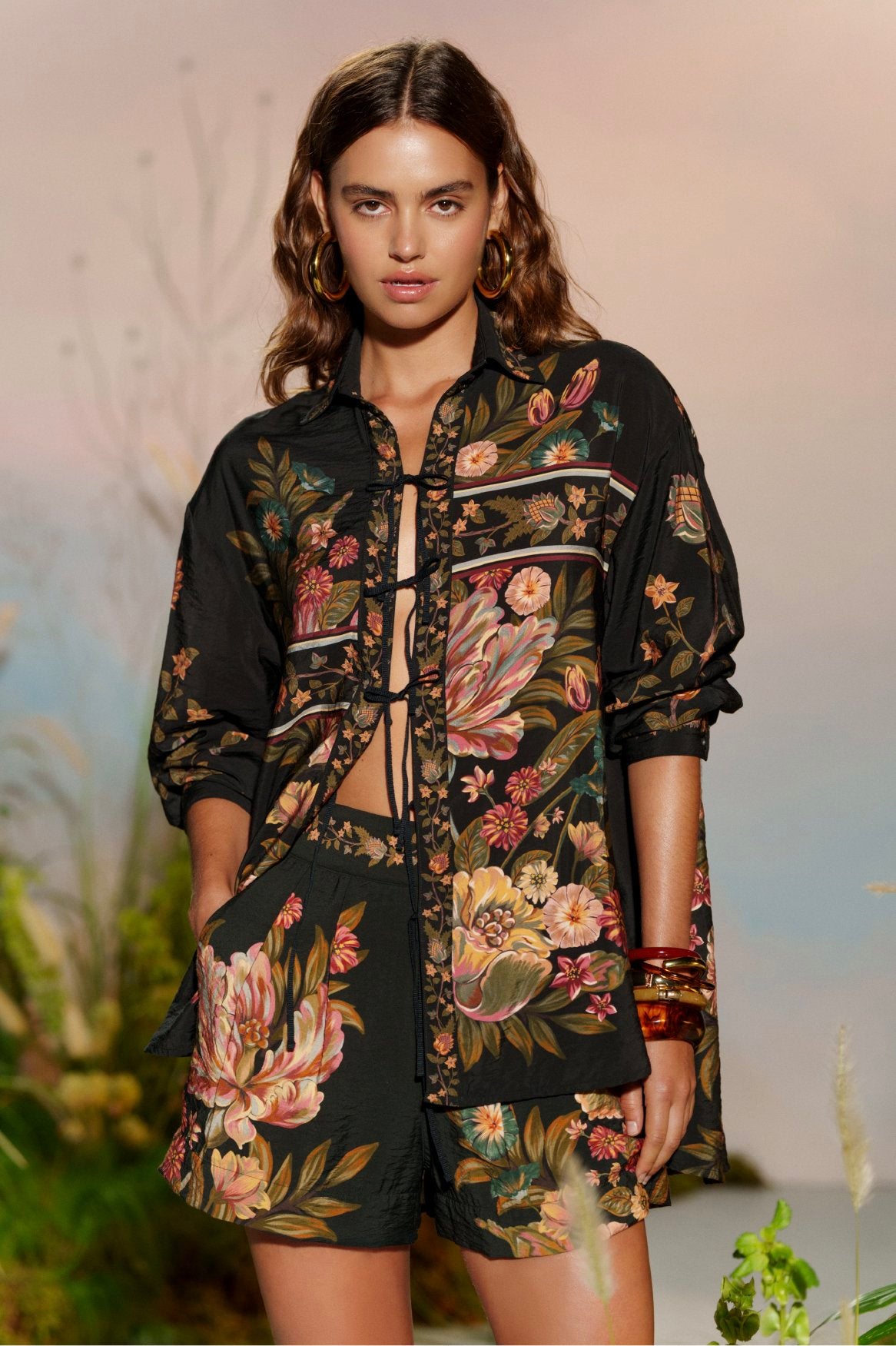 Zafra-Shorts-Lia-22191-Hover.jpg