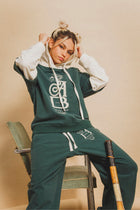 Thumbnail - streetwear-helen-unisex-hoodie-12023-front-with-female-model - 4