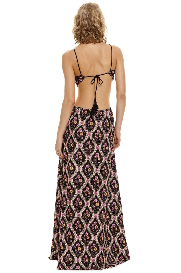 aguja-daphne-dress-12820-back-with-model - 2