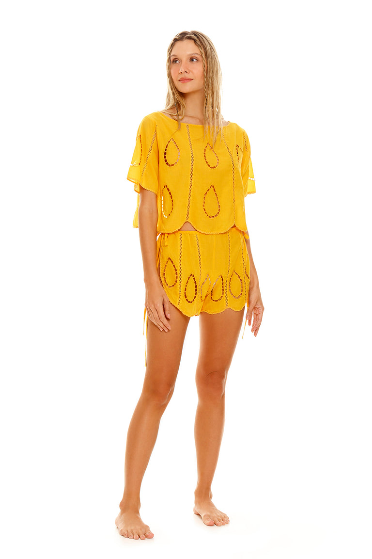 eames-aura-shirt-11553-front-with-model - 1