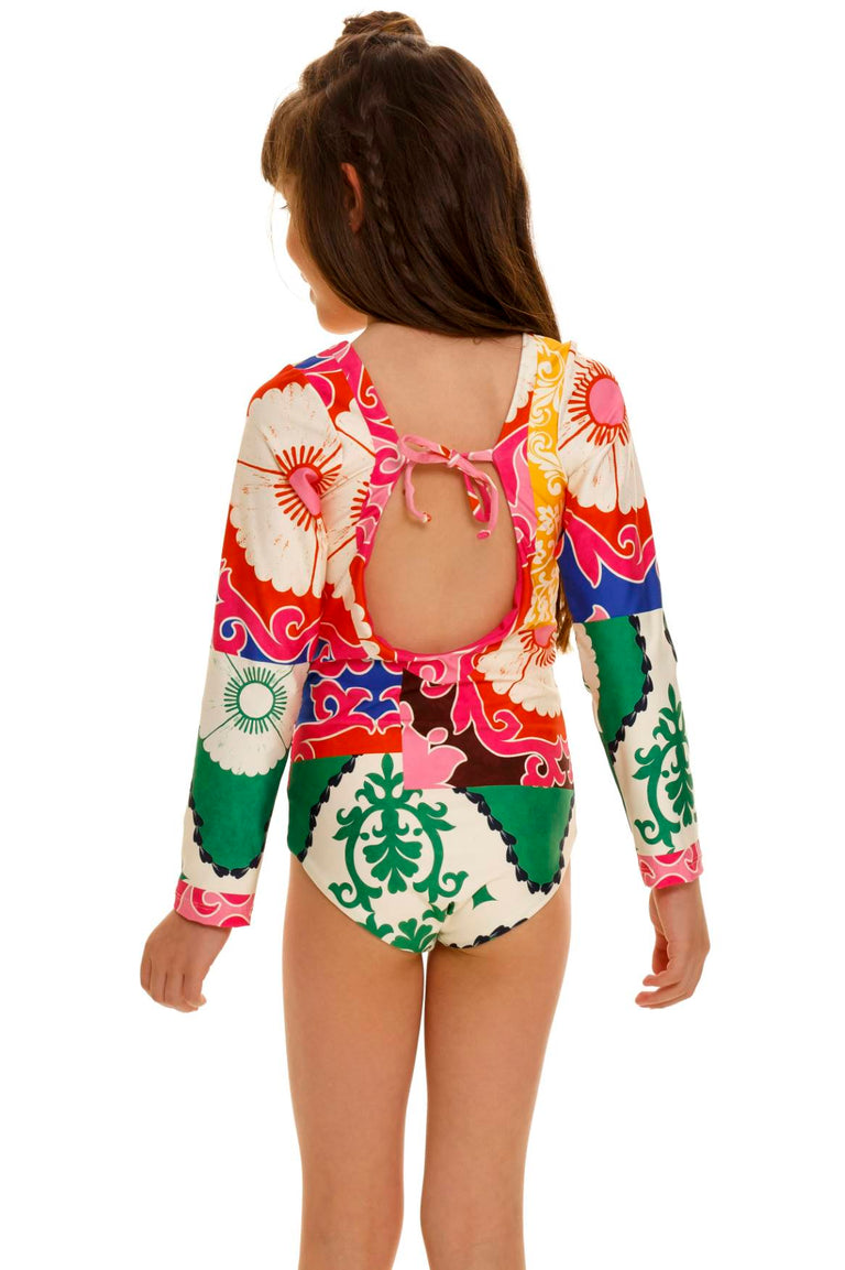 eames-honey-kids-one-piece-11558-back-with-model - 2