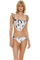 Thumbnail - Gleam-daicy-bikini-top-13182-front-with-model - 1