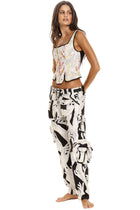 Thumbnail - gleam-lisina-pants-13195-side-with-model - 6