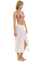Thumbnail - gleam-zinna-sarong-cover-up-13187-side-with-model - 5