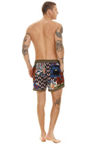Thumbnail - gres-cassius-mens-trunk-13140-back-with-model - 2