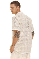 Thumbnail - gres-jared-shirt-13146-back-with-model - 2