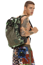 Thumbnail - Gres-otto-bag-13154-front-with-model - 1