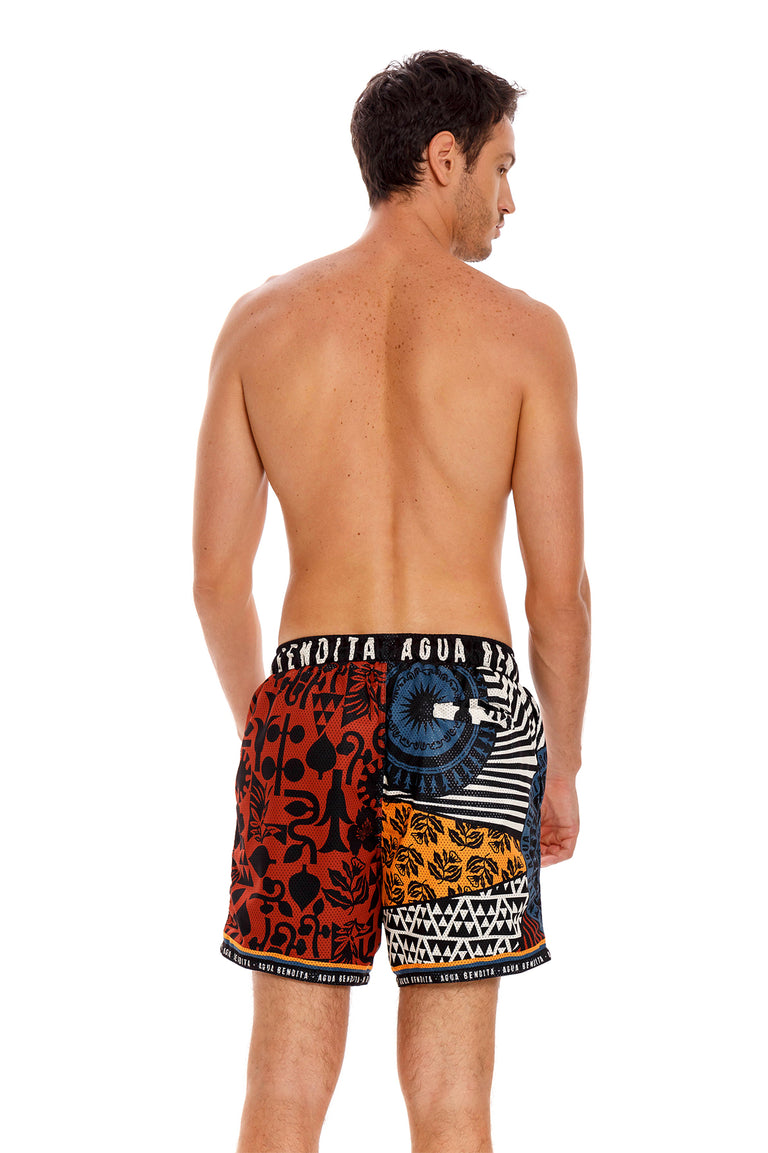 honolulu-hamal-trunk-10502-back-with-model - 2