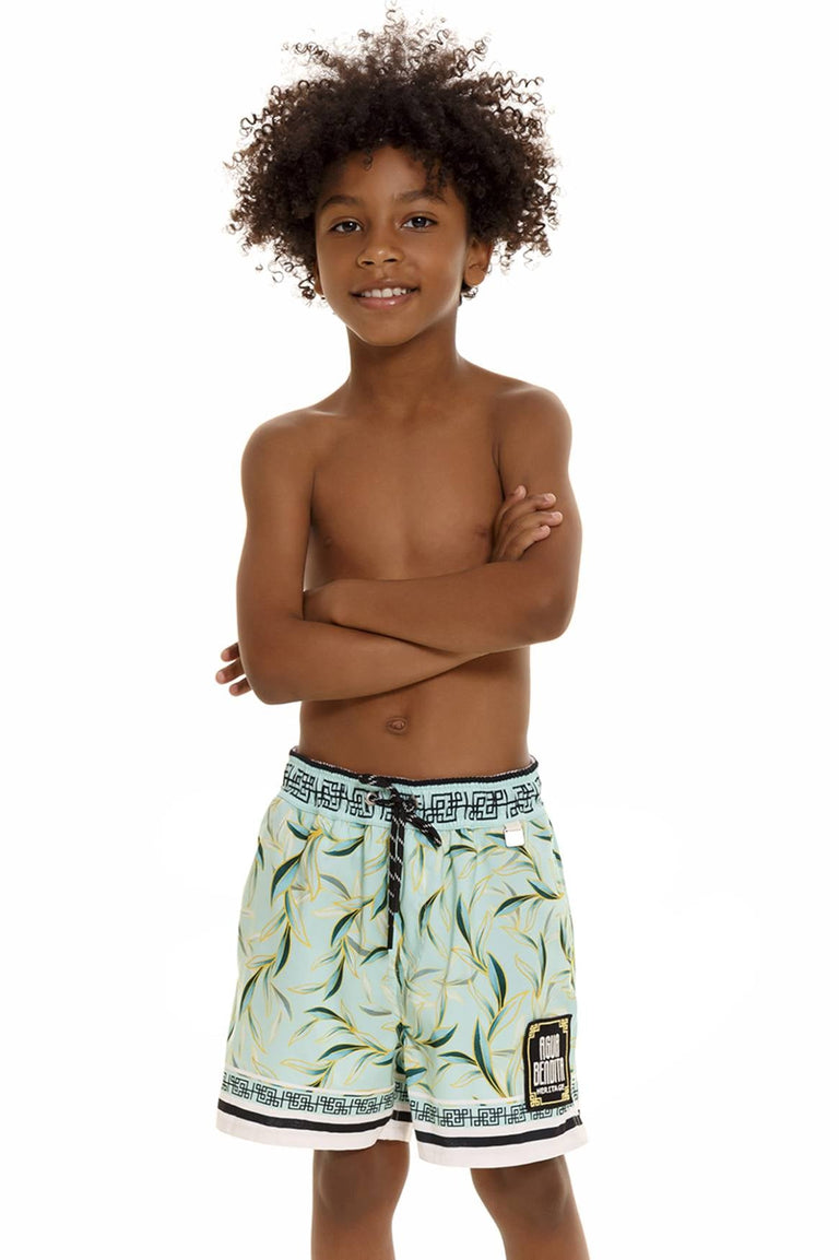 Korin-nick-kids-trunk-13175-front-with-model - 1