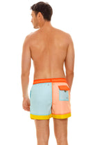 Thumbnail - praia-cassius-mens-trunk-11177-back-with-model - 2
