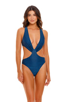 Thumbnail - praia-malibu-one-piece-11198-front-with-model - 1