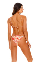 Thumbnail - shaka-lina-bikini-top-11120-back-with-model - 3