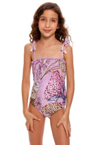 Thumbnail - Suki-Lewis-Kids-One-Piece-10070-front-with-model - 7