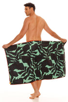 Thumbnail - tonka-adam-towel-11537-back-side-with-model - 1