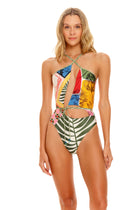 Thumbnail - tout-betsy-one-piece-11010-front-with-model-2 - 8