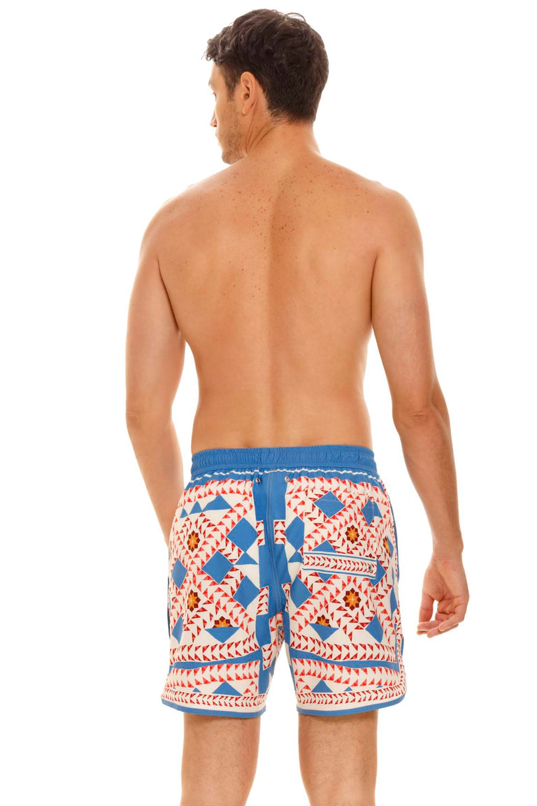 tout-liam-mens-trunk-11029-back-with-model - 2