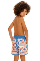 Thumbnail - tout-tiago-kids-trunk-11030-back-with-model - 2