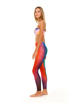 Thumbnail - vini-bia-leggings-10553-side-with-model - 2