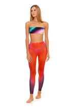 Thumbnail - vini-bia-leggings-10553-front-with-model-2 - 5