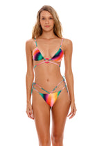 Thumbnail - Vini-Lake-Bikini-top-10540-front-with-model - 1