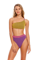 Thumbnail - vini-tulip-bikini-top-10563-front-with-model - 1