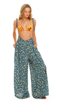 Thumbnail - vita-jane-pants-10989-front-with-model-way-2 - 5