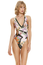 Thumbnail - vitreo-aloe-one-piece-12796-front-with-model - 1