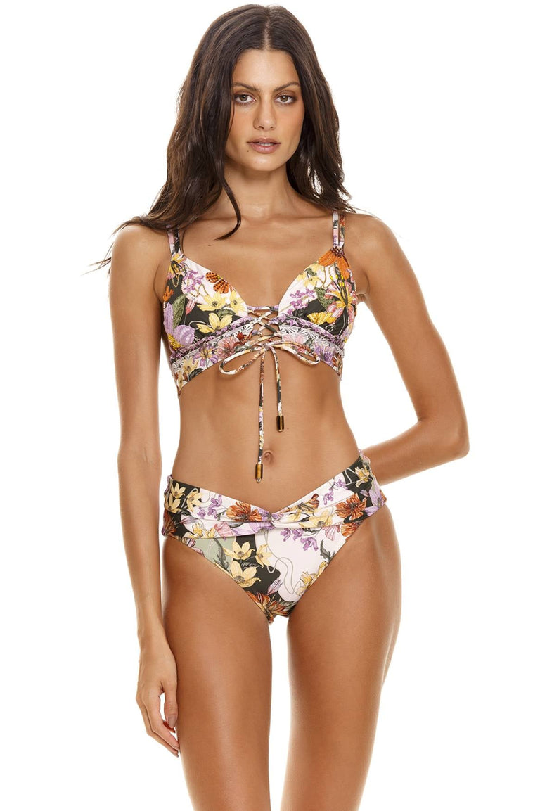 Vitreo-mia-bikini-top-12792-front-with-model - 1